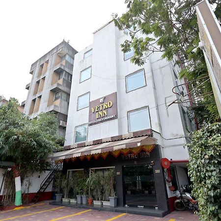 Hotel Vetro Inn Сурат Экстерьер фото