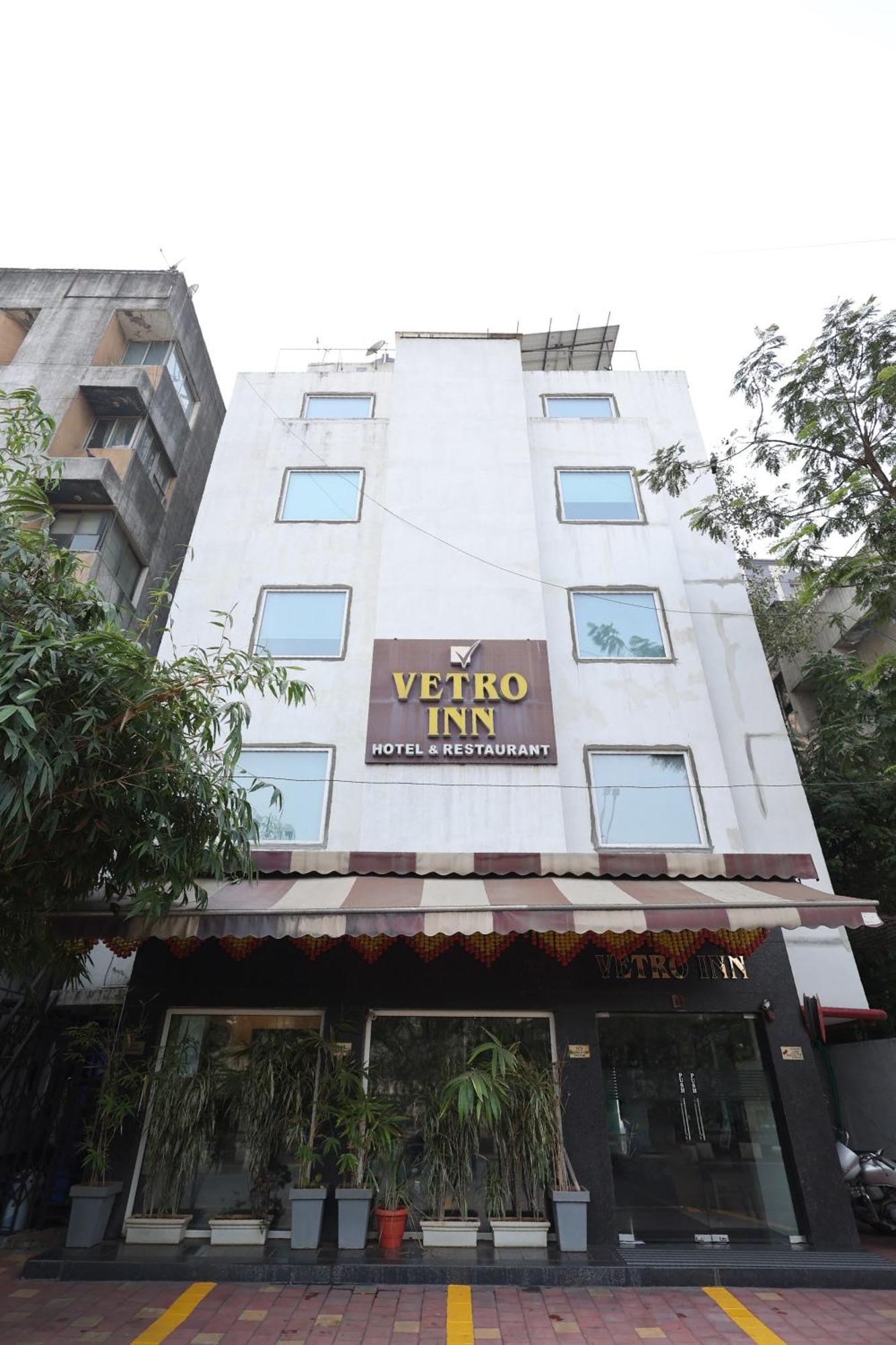 Hotel Vetro Inn Сурат Экстерьер фото